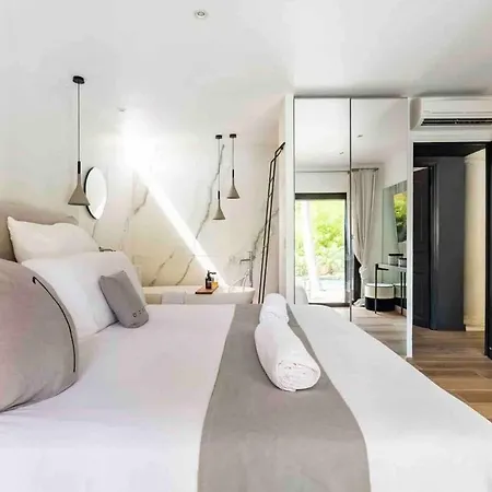 Cozy 5 Bd - Villa