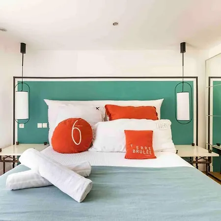 Cozy 5 Bd - *